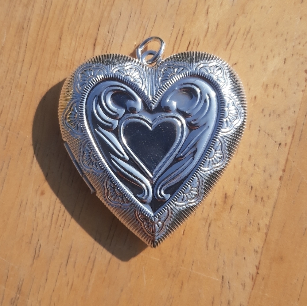 Heart Locket Silver Necklace NEW